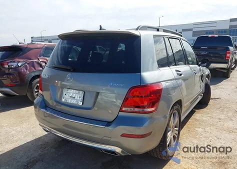 2015 Mercedes-Benz Glk 350 4Matic z USA, uszkodzony, nr VIN WDCGG8JB7FG394230